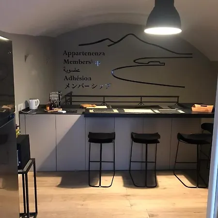 Super Design Centro Con Sky Wifi Veloce E Netflix