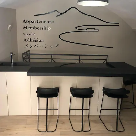 Super Design Centro Con Sky Wifi Veloce E Netflix