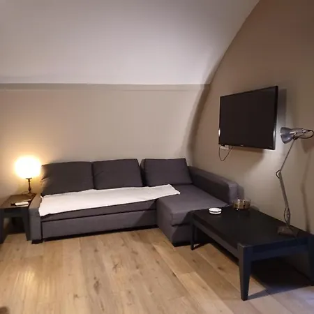 Super Design Centro Con Sky Wifi Veloce E Netflix * Neapel